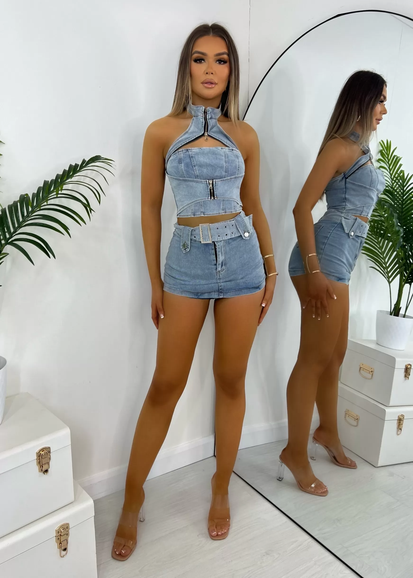 Dressmezee Tops / Bodysuits<No Regrets Denim Top - Blue