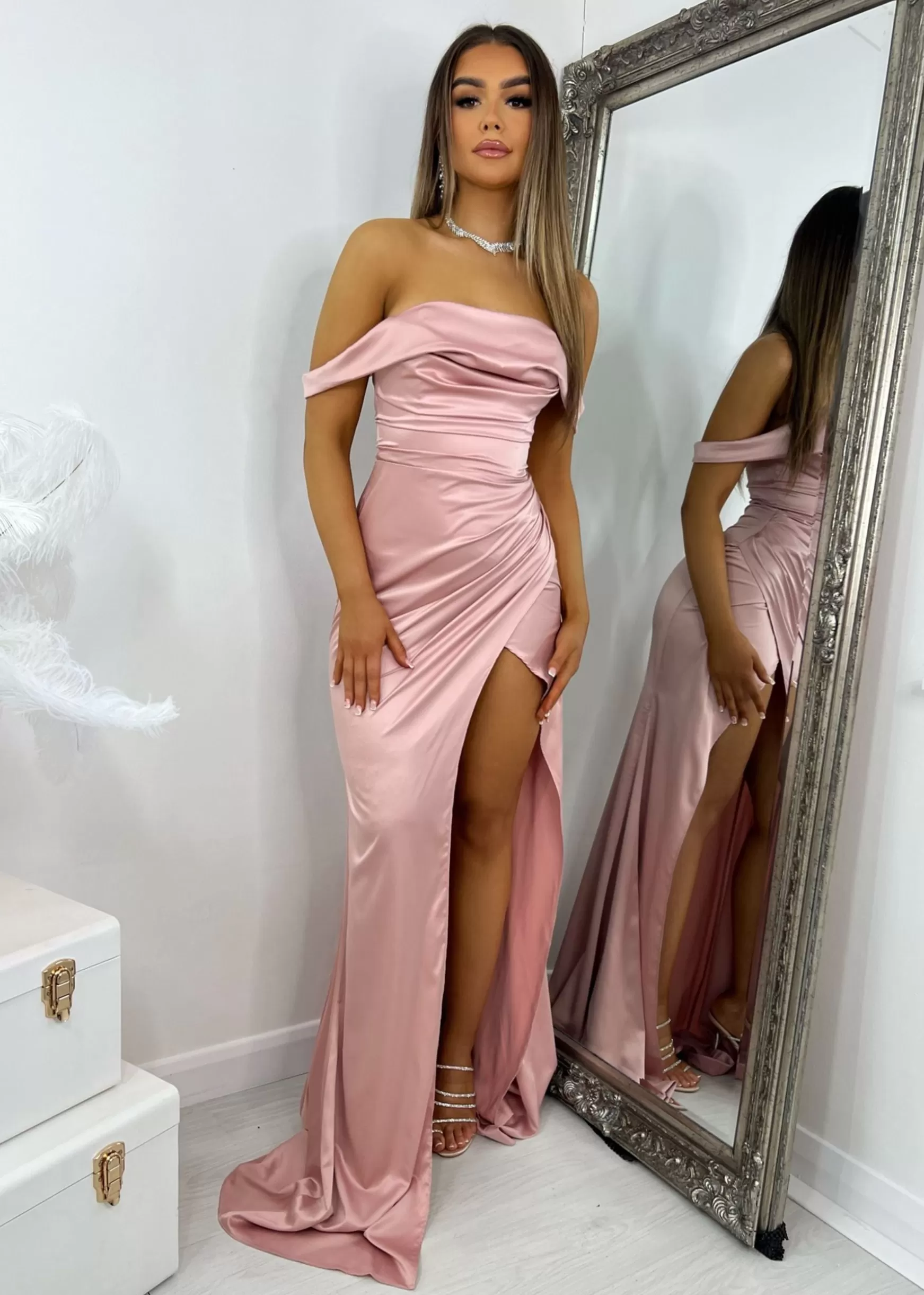 Dressmezee Dresses<Paloma Satin Split Gown - Blush